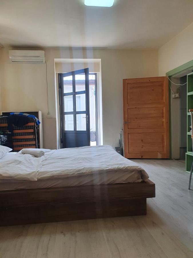 Guest House Zemeli Tbilisi Exterior photo