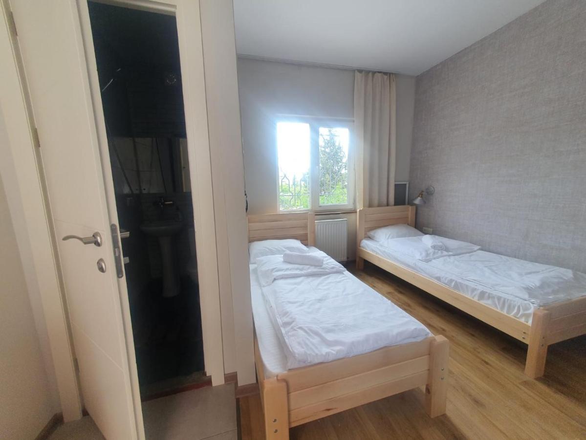 Guest House Zemeli Tbilisi Exterior photo