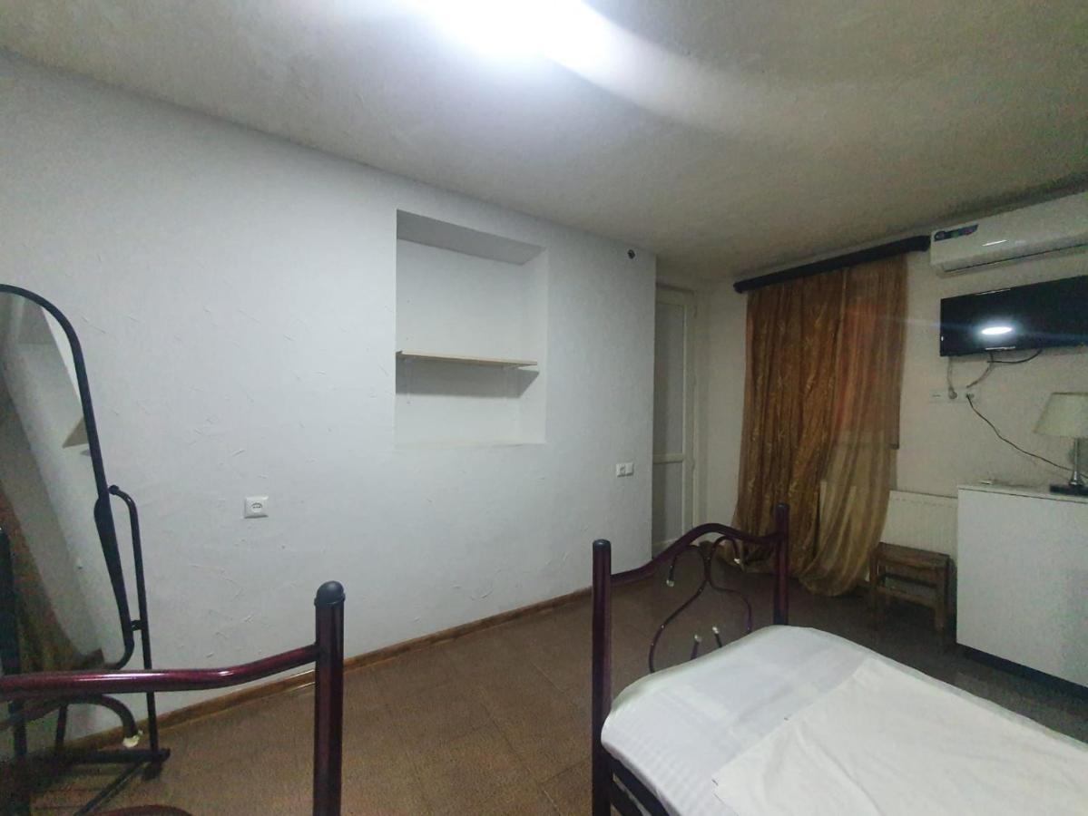 Guest House Zemeli Tbilisi Exterior photo