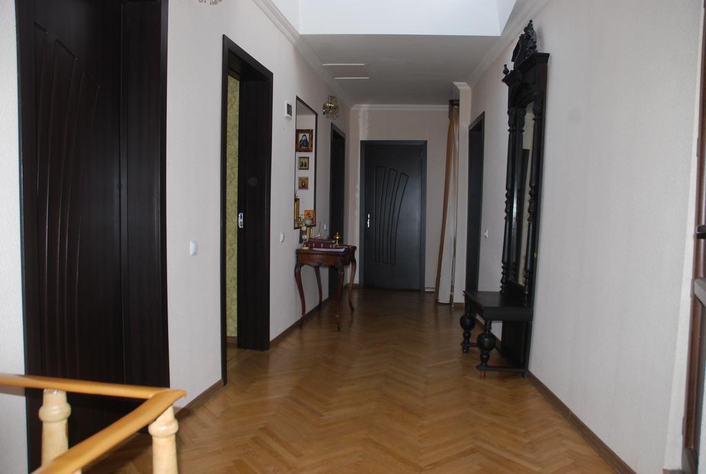Guest House Zemeli Tbilisi Exterior photo